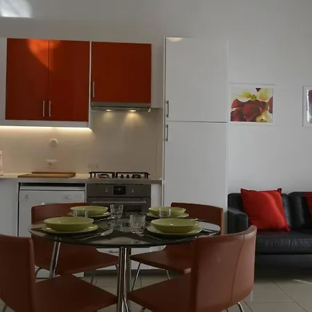 Verdi, A 100 Metri Dal Mare. Apartament *